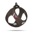 El Arnés Curli Vest Softshell Marrón es adecuado para perros pequeños y medianos.