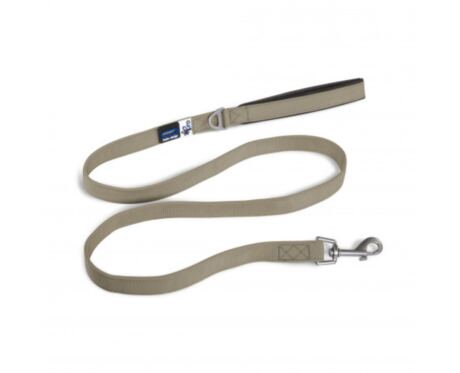 Correa Curli Basic Nylon Beige es una correa para perros, fabricada en nylon y con asa acolchada.
