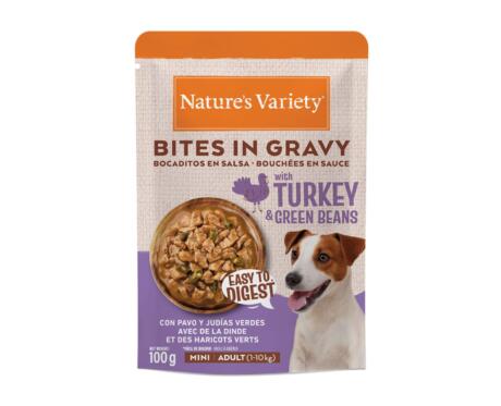 Alimento húmedo Nature's Variety Bites in Gravy Mini Pavo y Judías Verdes.